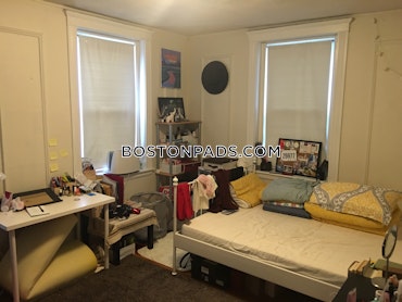 Boston - 2 Beds, 1 Baths