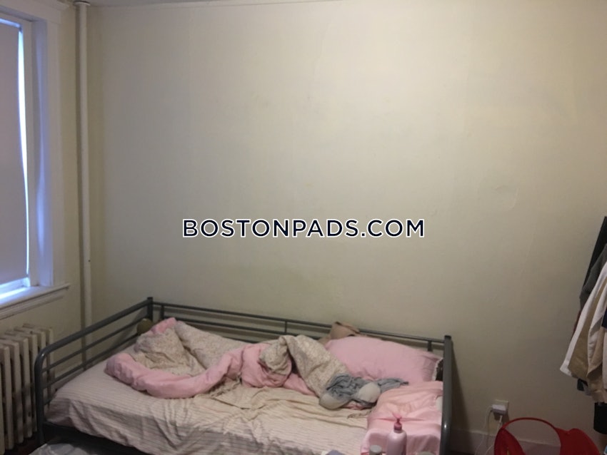 BOSTON - ALLSTON/BRIGHTON BORDER - 2 Beds, 1 Bath - Image 2