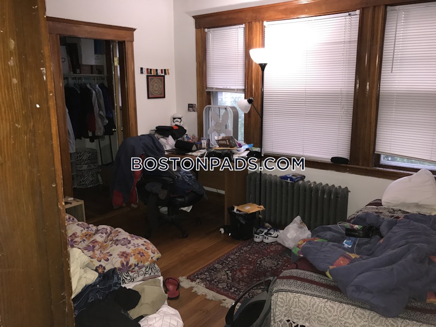 BOSTON - JAMAICA PLAIN - JAMAICA POND/PONDSIDE - 3 Beds, 1 Bath - Image 4