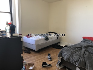 Boston - 1 Beds, 1 Baths