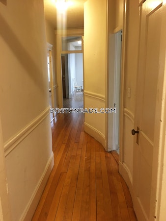 Commonwealth Ave. Boston