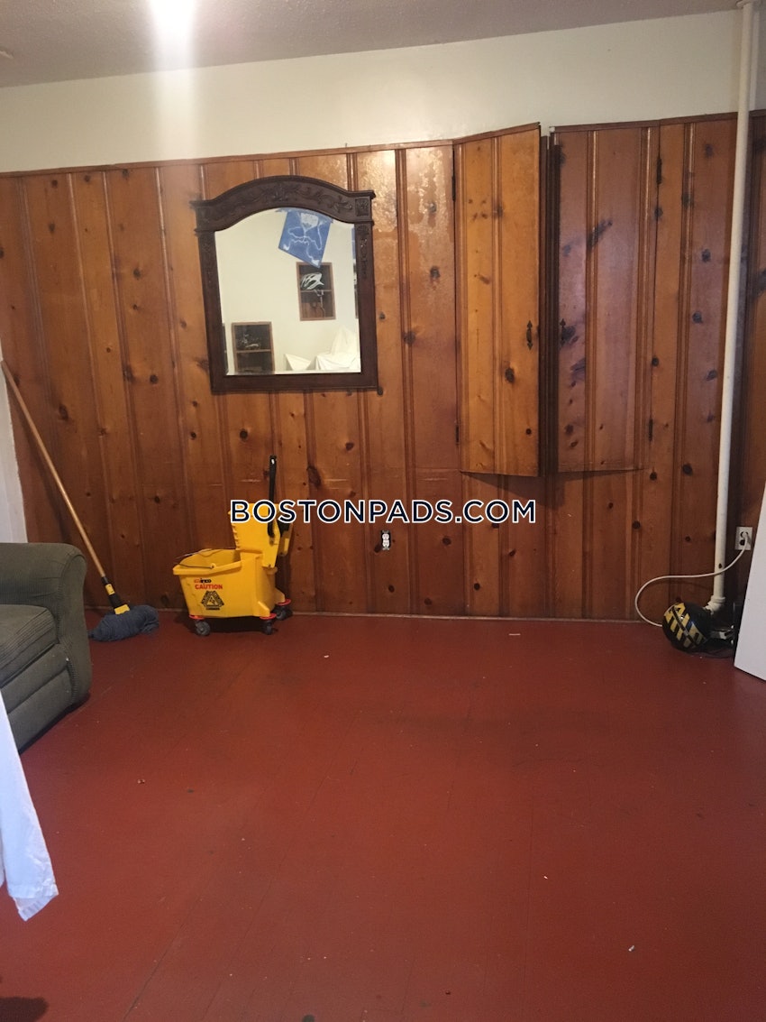 BOSTON - ALLSTON - 3 Beds, 1 Bath - Image 6