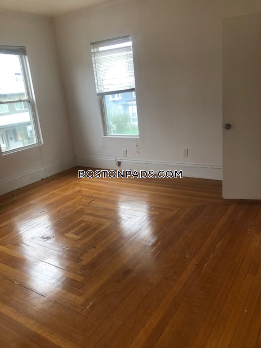 Boston - $3,418+ /month