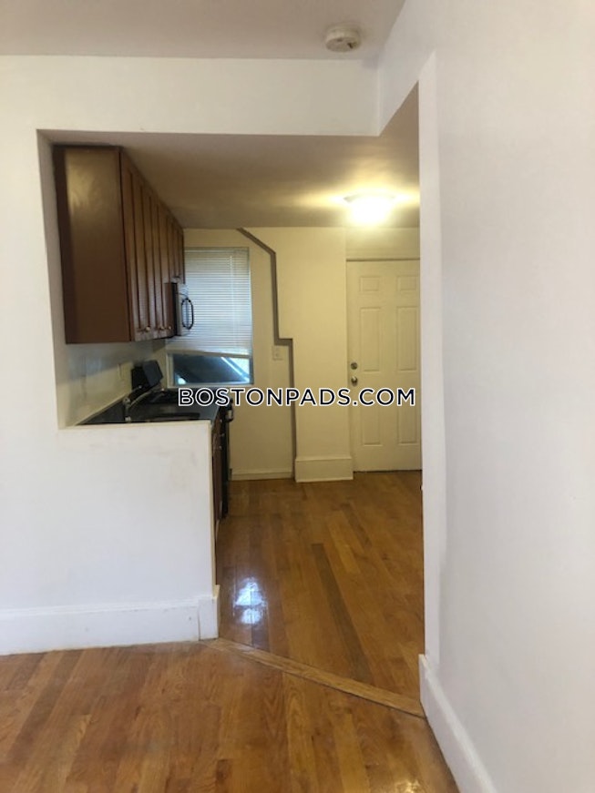 Boston - $3,418+ /mo