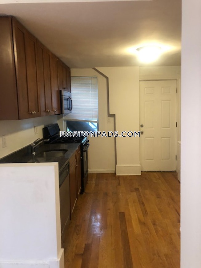 Boston - $3,418+ /mo