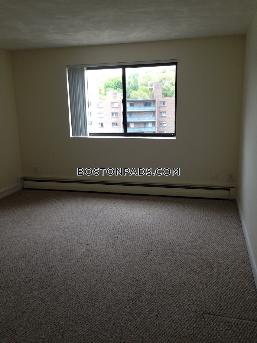 WATERTOWN - 1 Bed, 1 Bath - Image 6