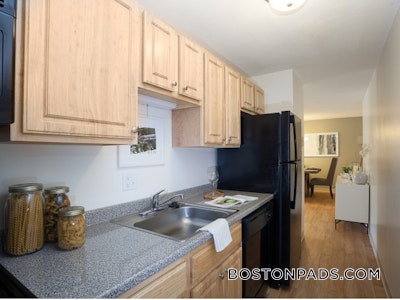 Revere Apartment for rent 1 Bedroom 1 Bath - $2,035