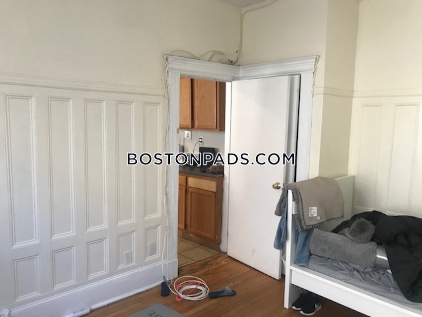 Boston - Fenway/Kenmore - 2 Beds, 1 Bath - Image 25