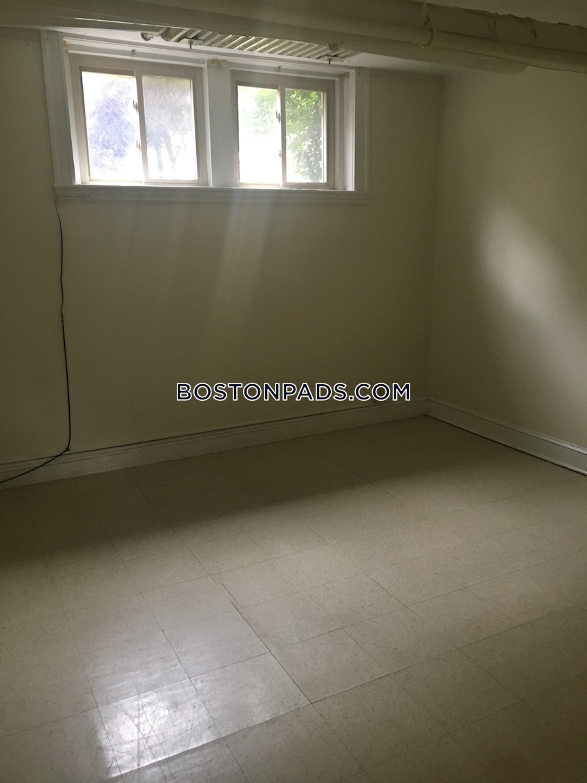 MALDEN - 1 Bed, 1 Bath - Image 6