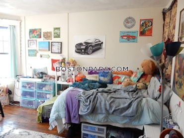 Boston - 0 Beds, 1 Baths