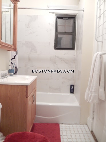 Boston - 0 Beds, 1 Baths