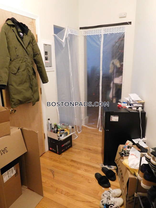 Boston - $2,550+ /mo