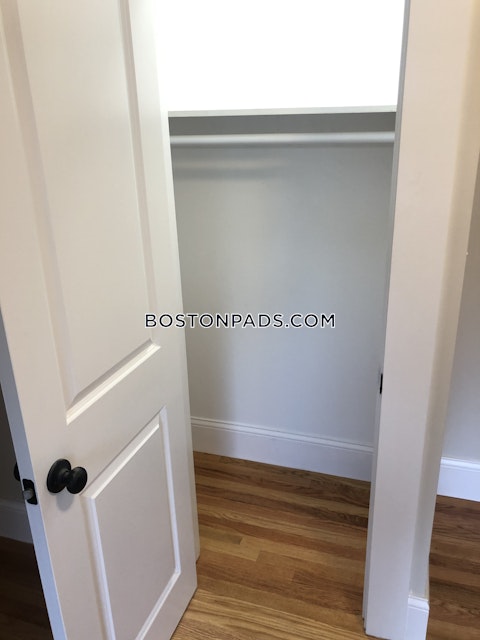 Mansfield St. Boston photo 21