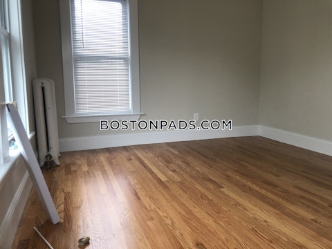 Mansfield St. Boston photo 16