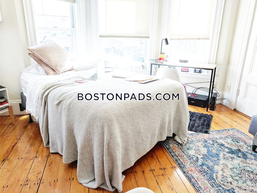 Boston - $2,450+ /month