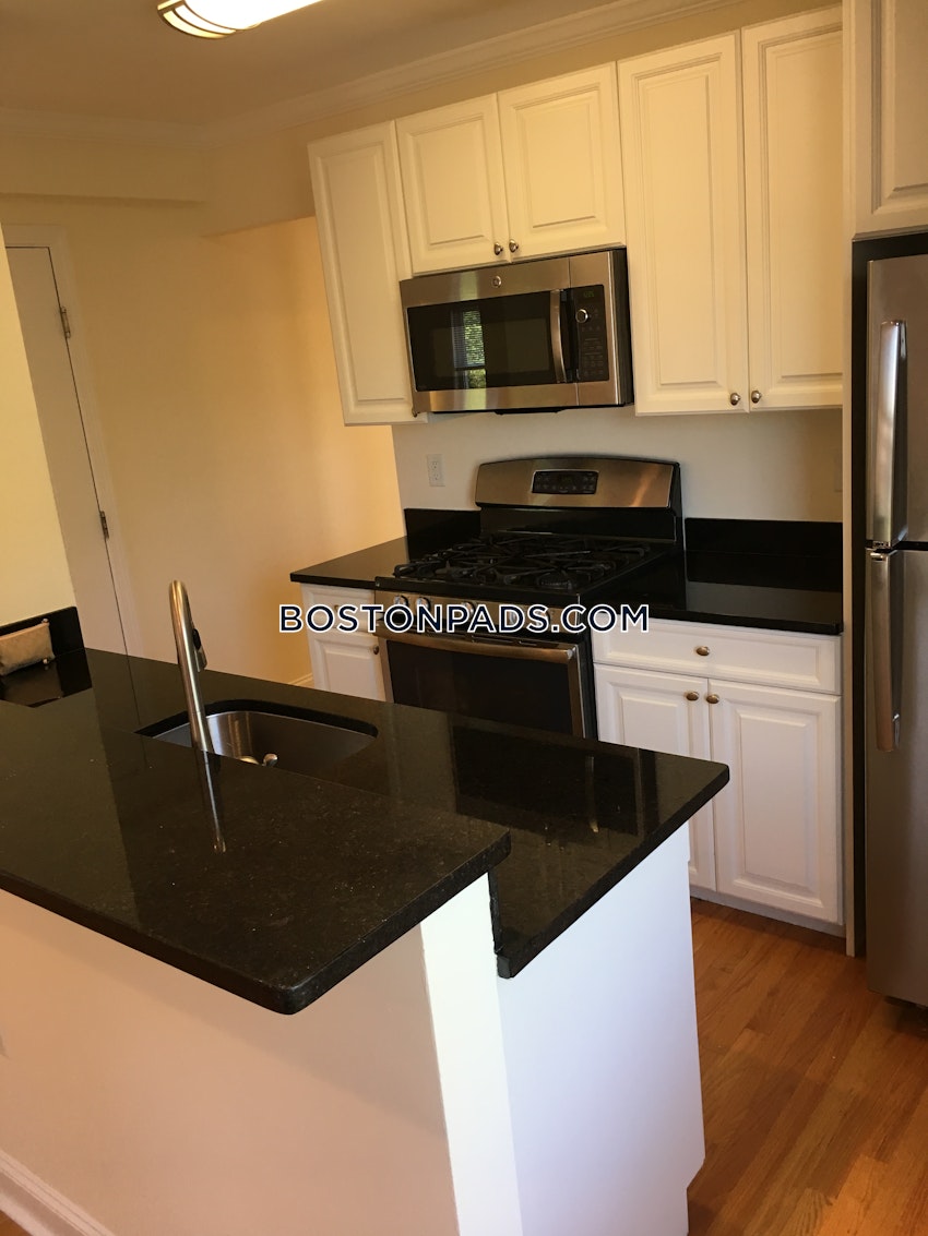 Cambridge - Harvard Square - 3 Beds, 1.5 Baths - Image 2