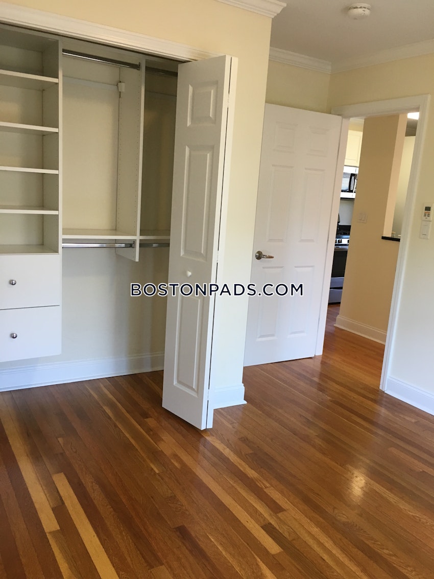 Cambridge - Harvard Square - 3 Beds, 1.5 Baths - Image 35