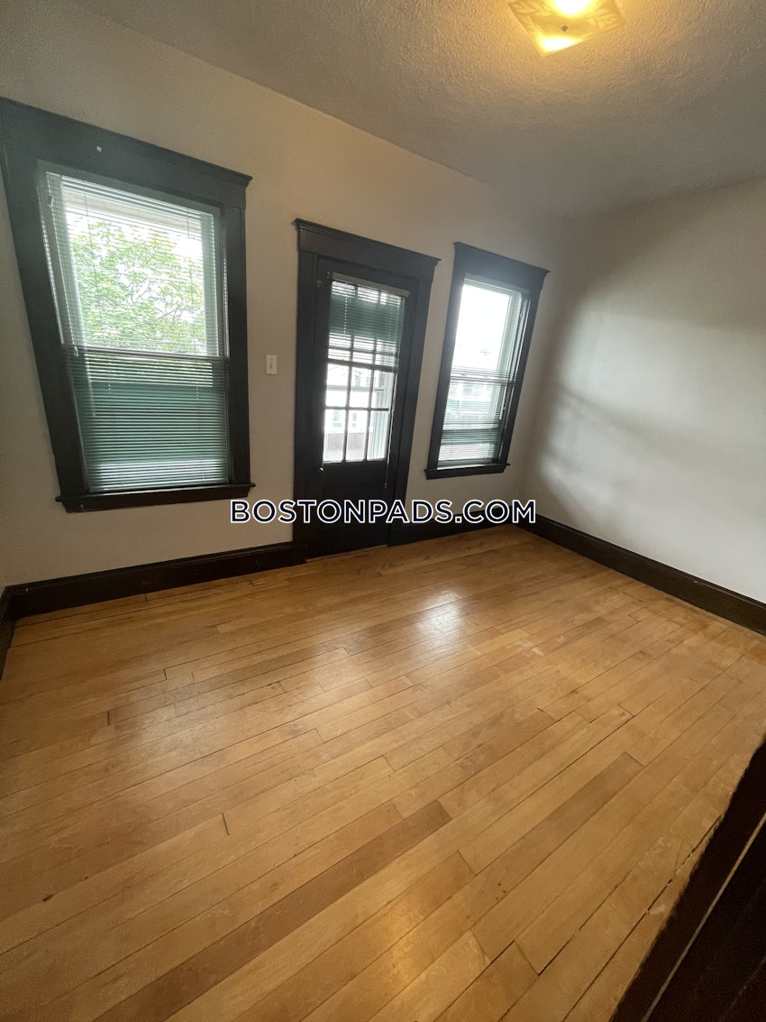 MEDFORD - TUFTS - 1 Bed, 1 Bath - Image 69