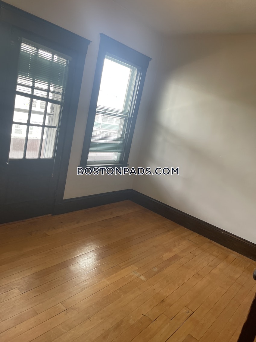 MEDFORD - TUFTS - 1 Bed, 1 Bath - Image 45