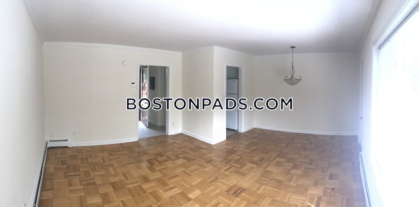BROOKLINE - CHESTNUT HILL - 1 Bed, 1.5 Baths - Image 12