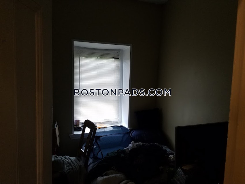 BOSTON - MISSION HILL - 5 Beds, 2 Baths - Image 7