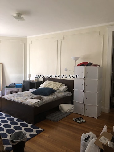 Malden - 1 Beds, 1 Baths