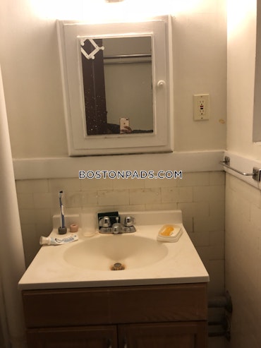 Malden - 1 Beds, 1 Baths