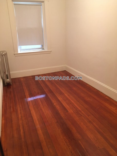 Summer St. Somerville photo 54