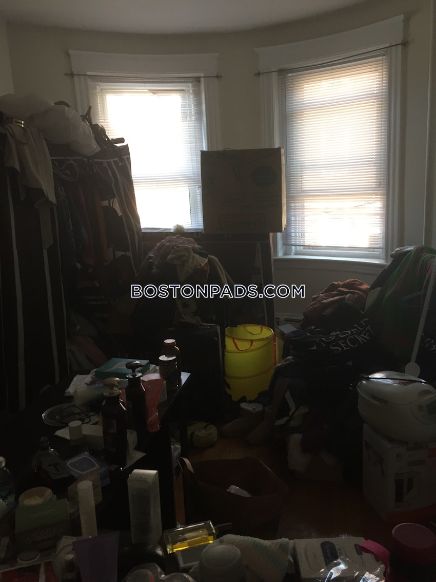 Brookline - Washington Square - 1 Bed, 1 Bath - Image 11