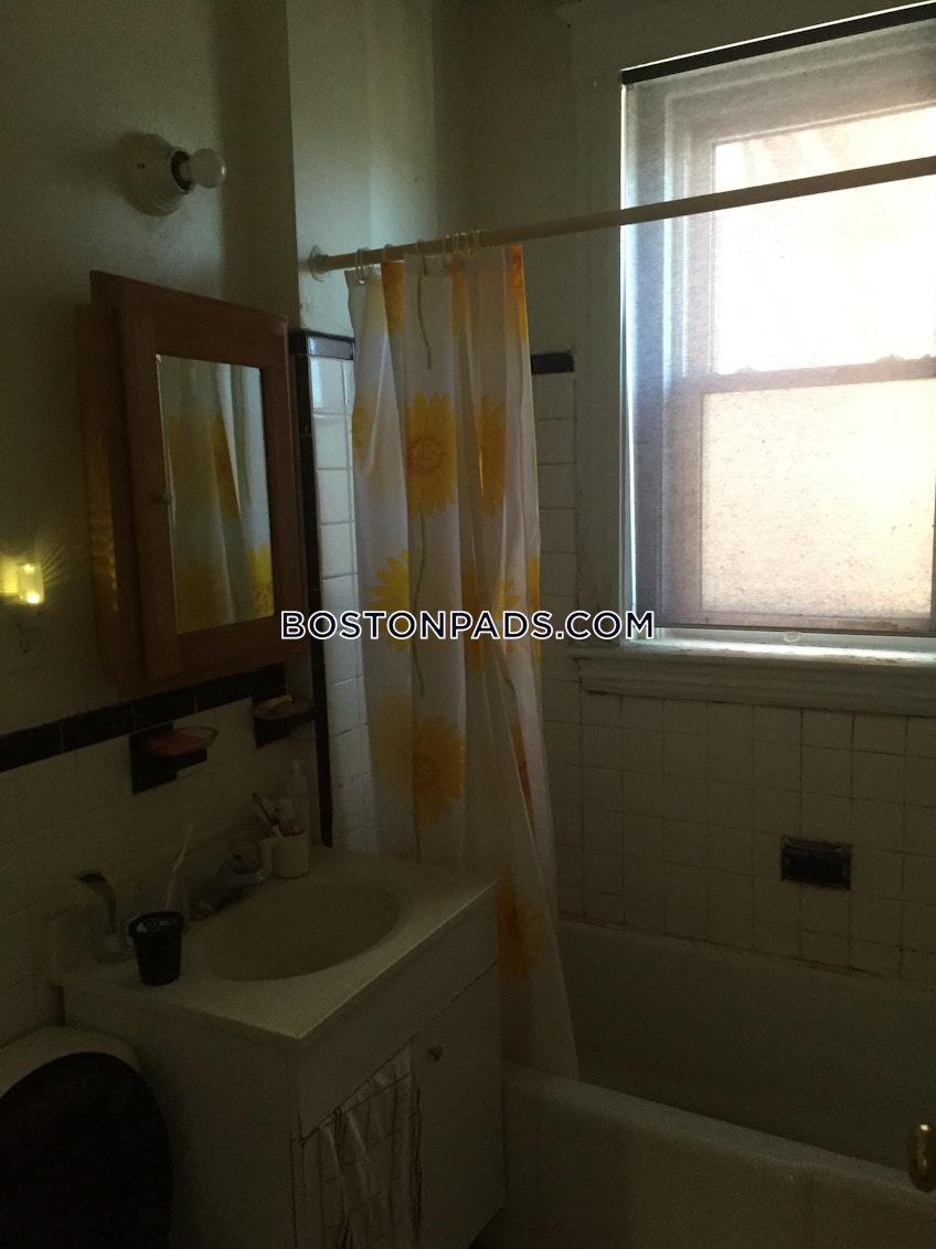 Brookline - $2,600+ /month