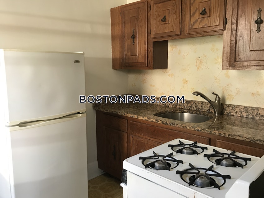 MALDEN - Studio , 1 Bath - Image 2