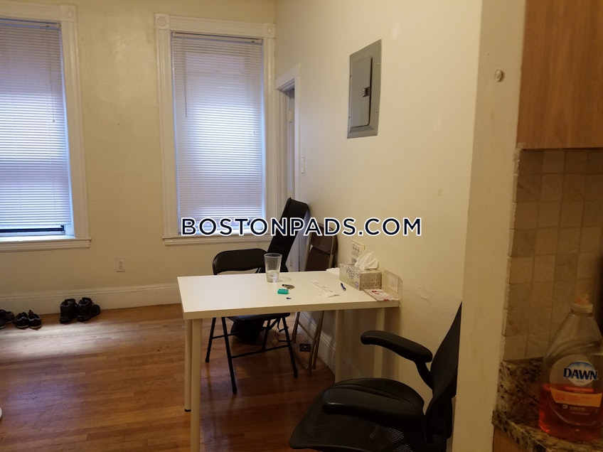 Boston - $3,300+ /month