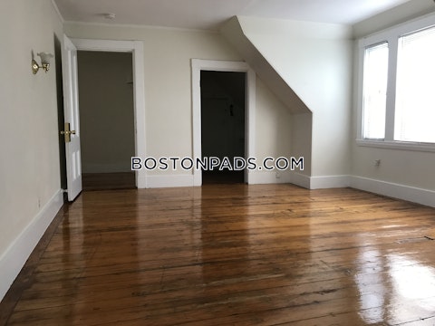 Quint Ave. Boston photo 43