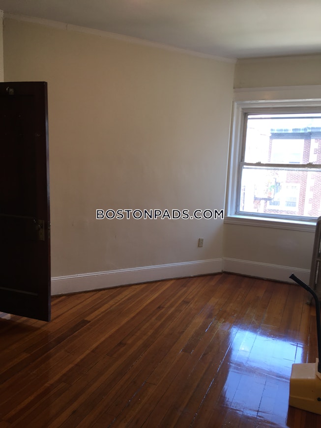 Somerville - $3,350+ /mo