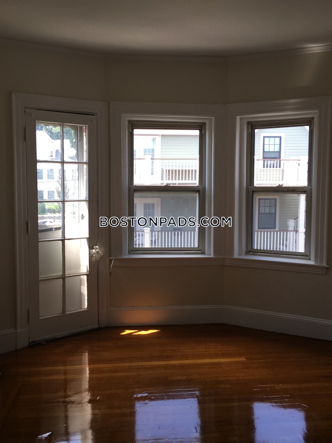 Somerville - $3,350+ /mo