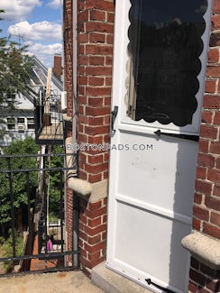 Revolution Dr./>, Somerville