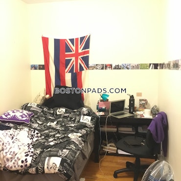 Boston - 2 Beds, 1 Baths