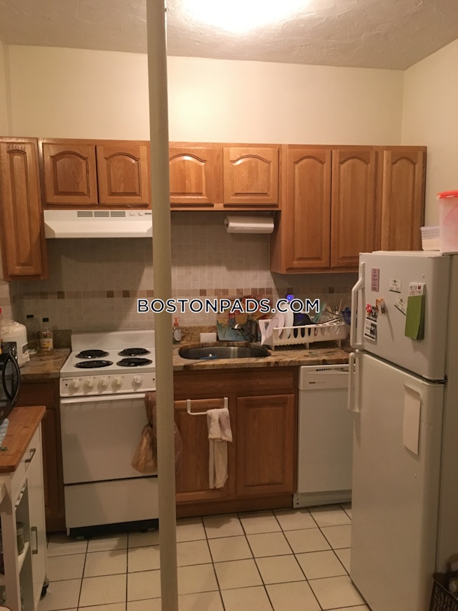 Boston - $3,300+ /mo