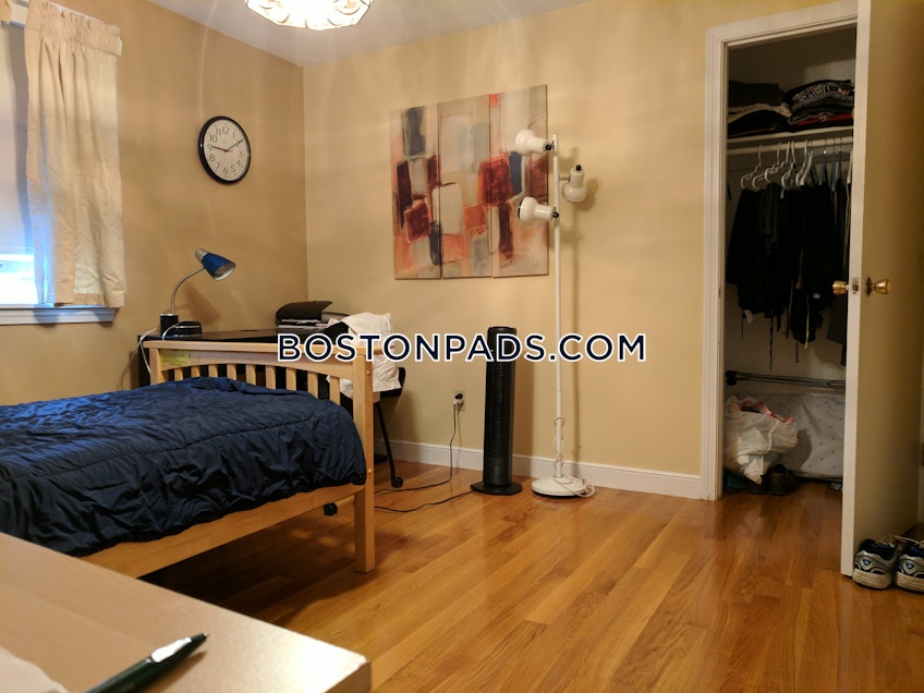 Arlington - $3,200+ /month