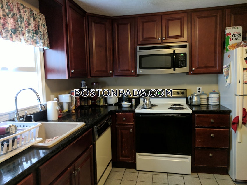 Arlington - $3,200+ /month