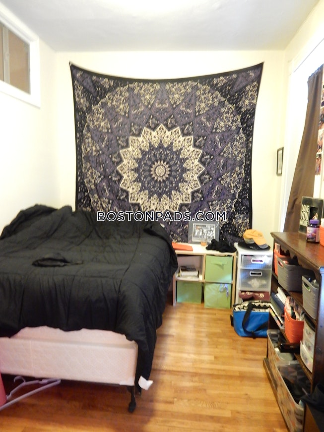 Boston - $3,200+ /mo