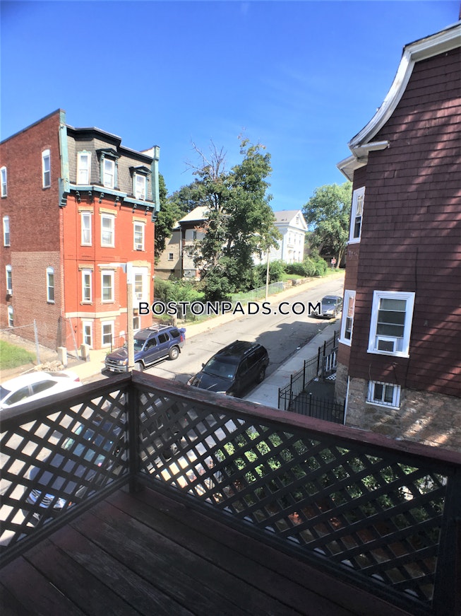 Boston - $3,500+ /mo