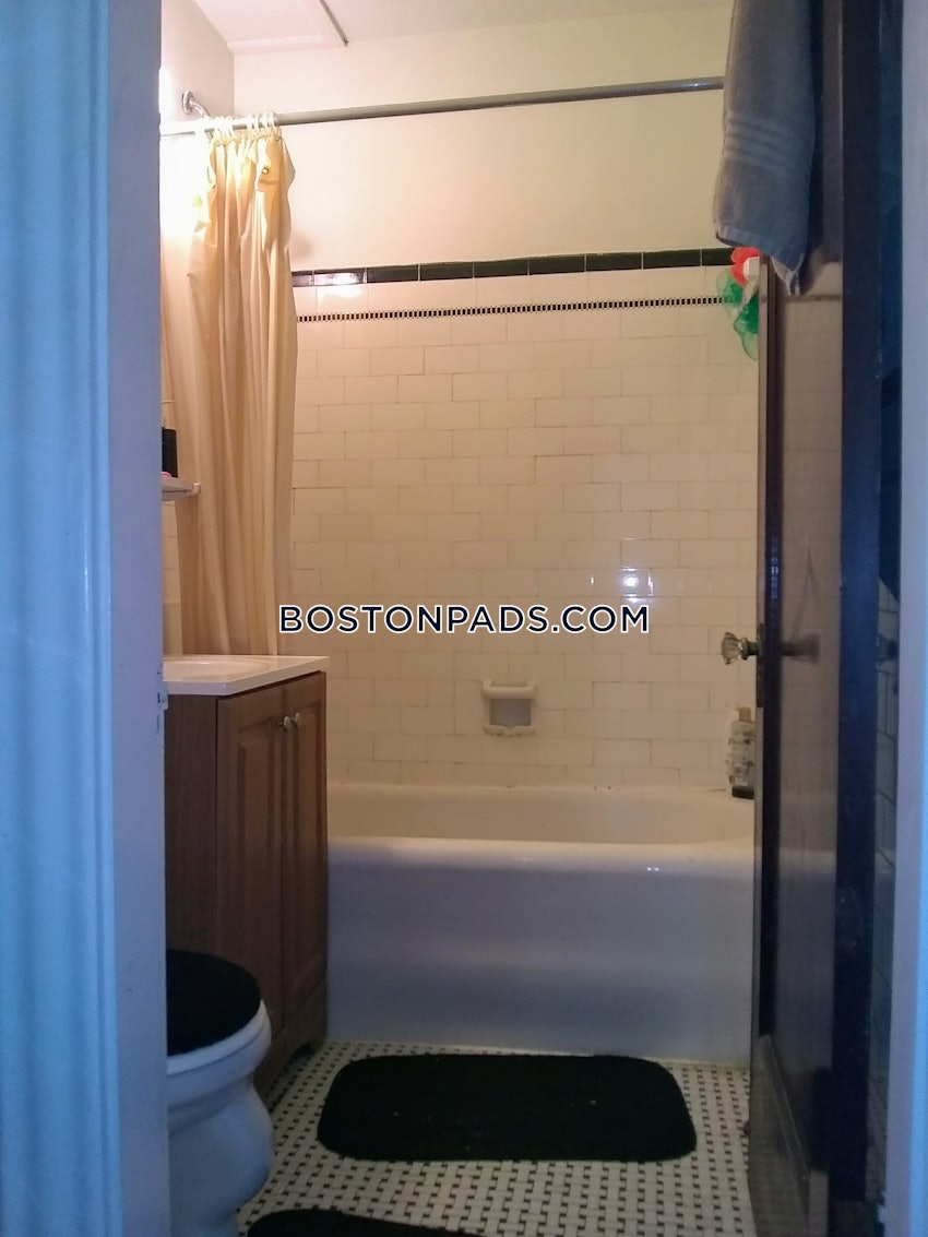 Malden - Studio , 1 Bath - Image 28