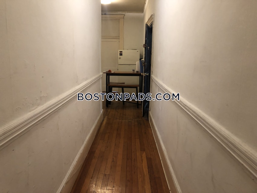 Boston - Fenway/Kenmore - 2 Beds, 1 Bath - Image 5