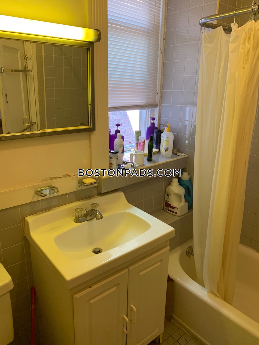 Boston - Fenway/Kenmore - 2 Beds, 1 Bath - Image 9