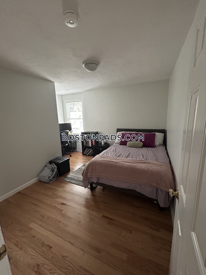 Boston - Hyde Park - 1 Bed, 2.5 Baths - Image 5