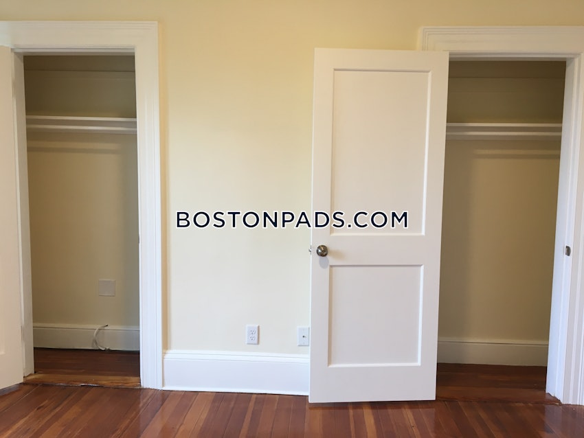 BROOKLINE- WASHINGTON SQUARE - 2 Beds, 1 Bath - Image 12