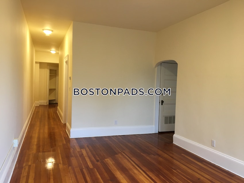 BROOKLINE- WASHINGTON SQUARE - 2 Beds, 1 Bath - Image 8
