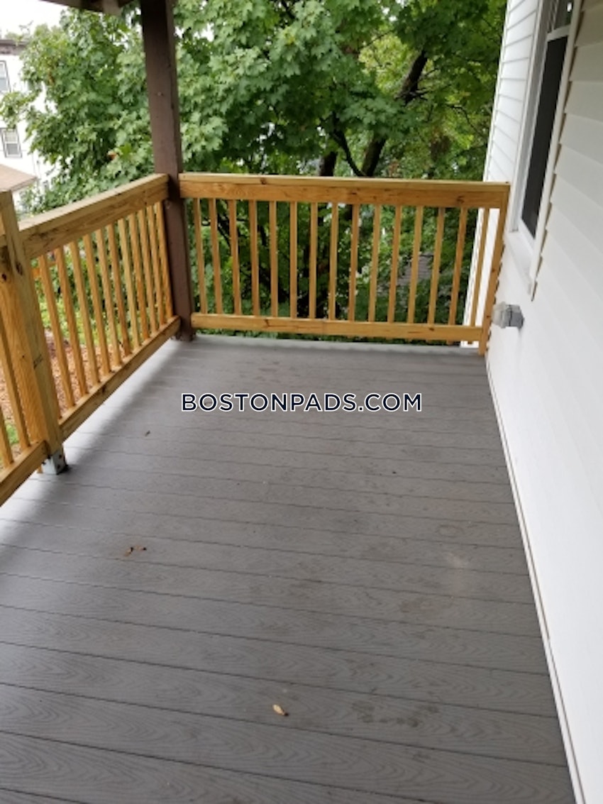 BOSTON - ROXBURY - 4 Beds, 1 Bath - Image 15