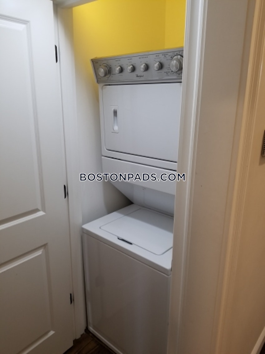 BOSTON - ROXBURY - 4 Beds, 1 Bath - Image 177